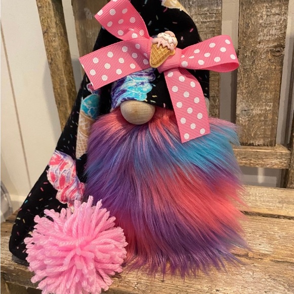 🍧Ice Cream Gnome, Ice Cream Decor, Dessert, Birthday, Tiered Tray Decor - Picture 4 of 4